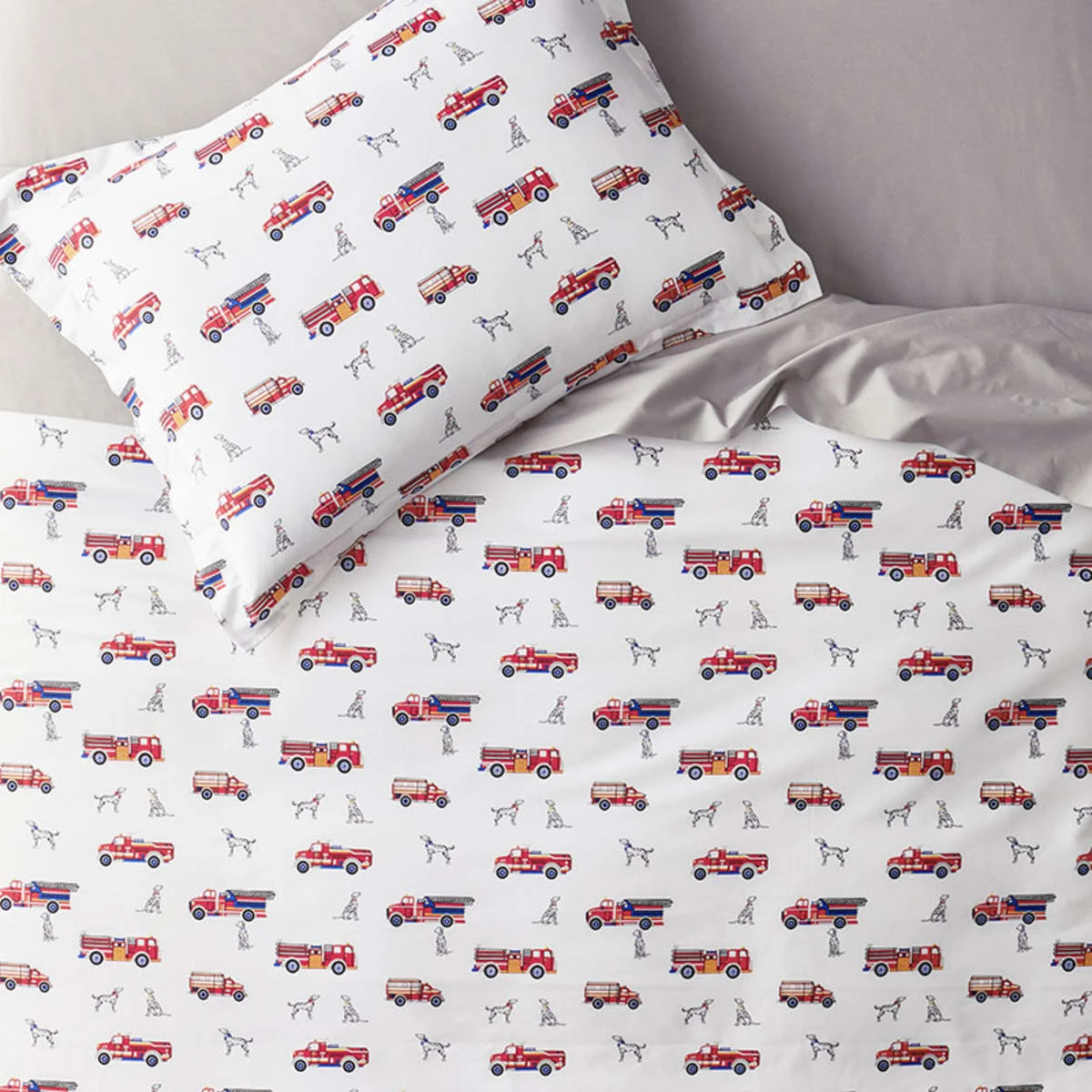 Company Kids™ Fireman’s Best Friend Organic Cotton Percale Comforter Set - Image 3