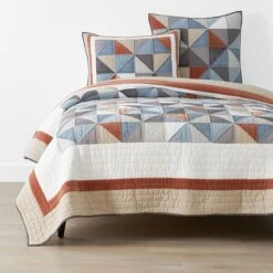 Geometric Pieced Patchwork Quilt